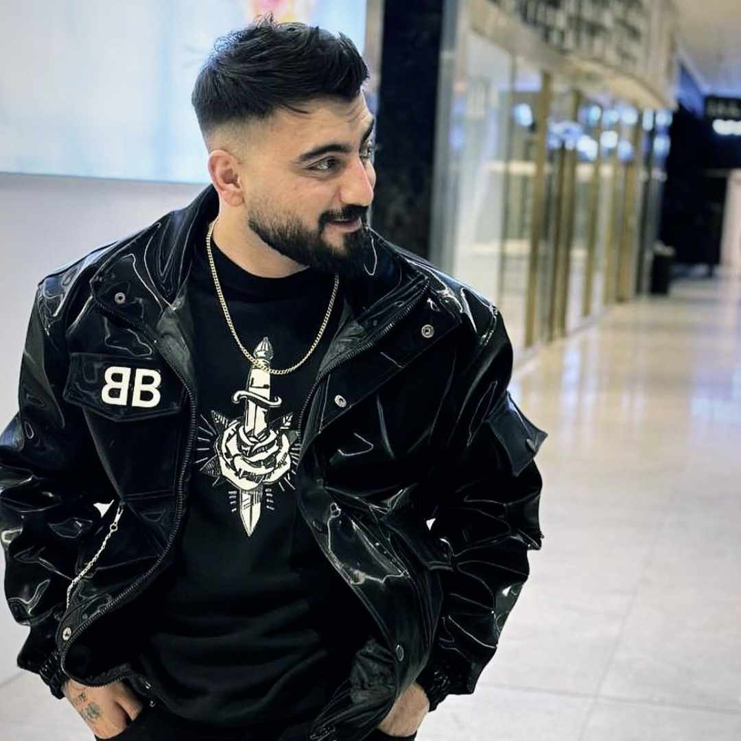 آهنگ جدید رامین تجنگی حرفی بزن سکوت نکن یا من بگم یا تو بگو